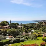 Lägenhet Les Coteaux De La Nartelle-26 By Interhome