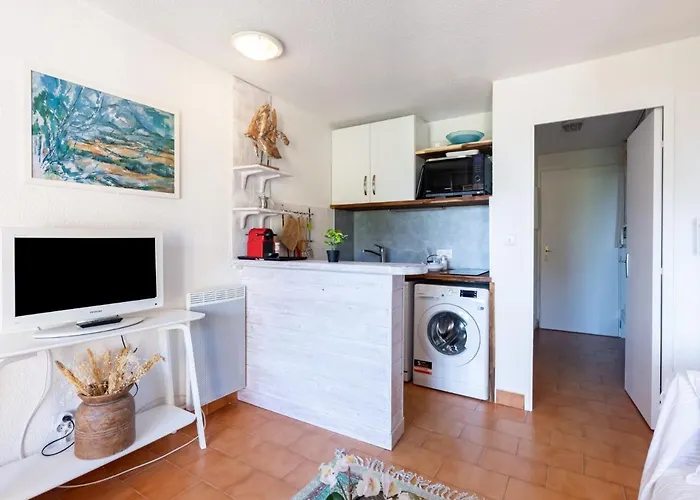 Lägenhet Les Coteaux De La Nartelle-26 By Interhome *