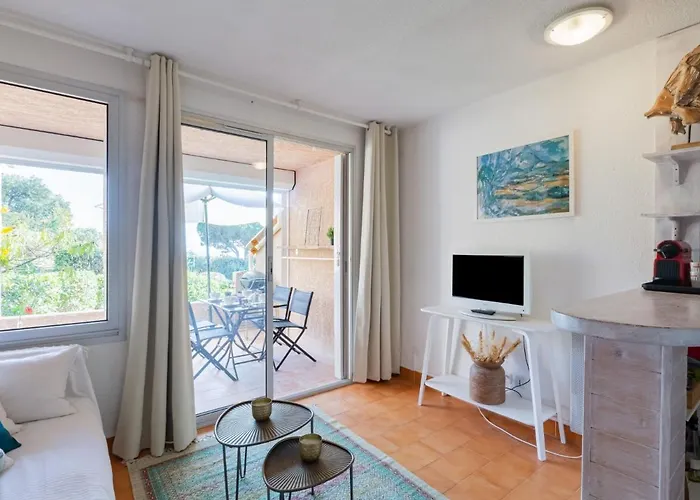 Les Coteaux De La Nartelle-26 By Interhome